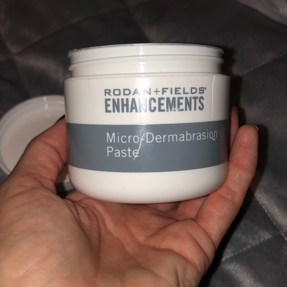 Rodan and Fields microdermabrasion paste